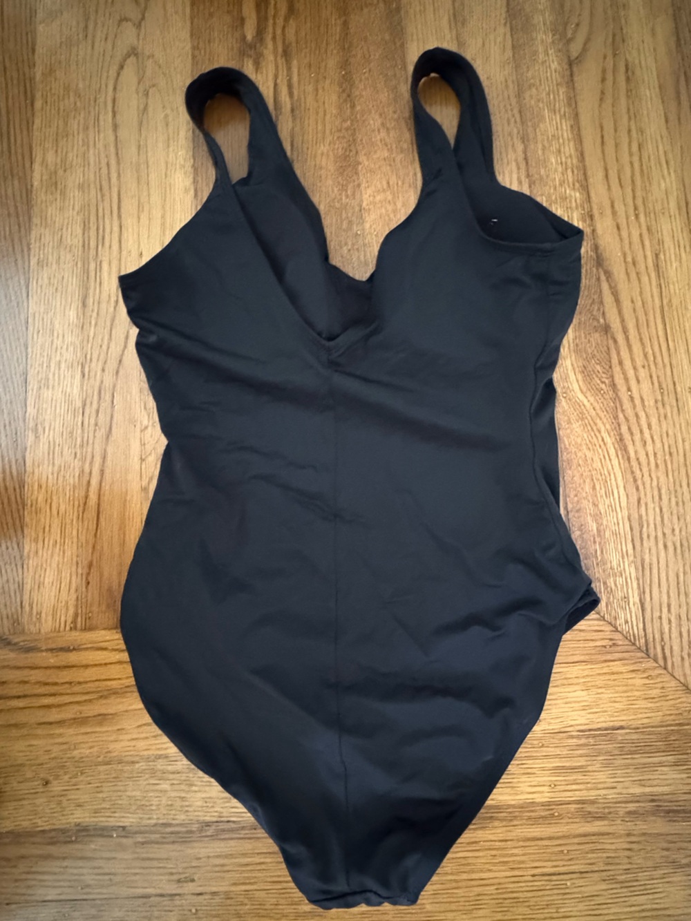 TYR Durafast Elite Performance Athletic Swimsuit - size Large